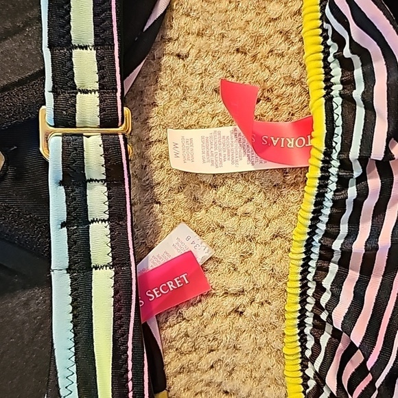 Strapless Victoria's Secret Bikini - Picture 5 of 5